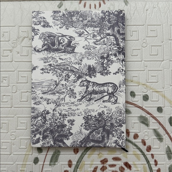 Dior notebook - Picture 3 of 3